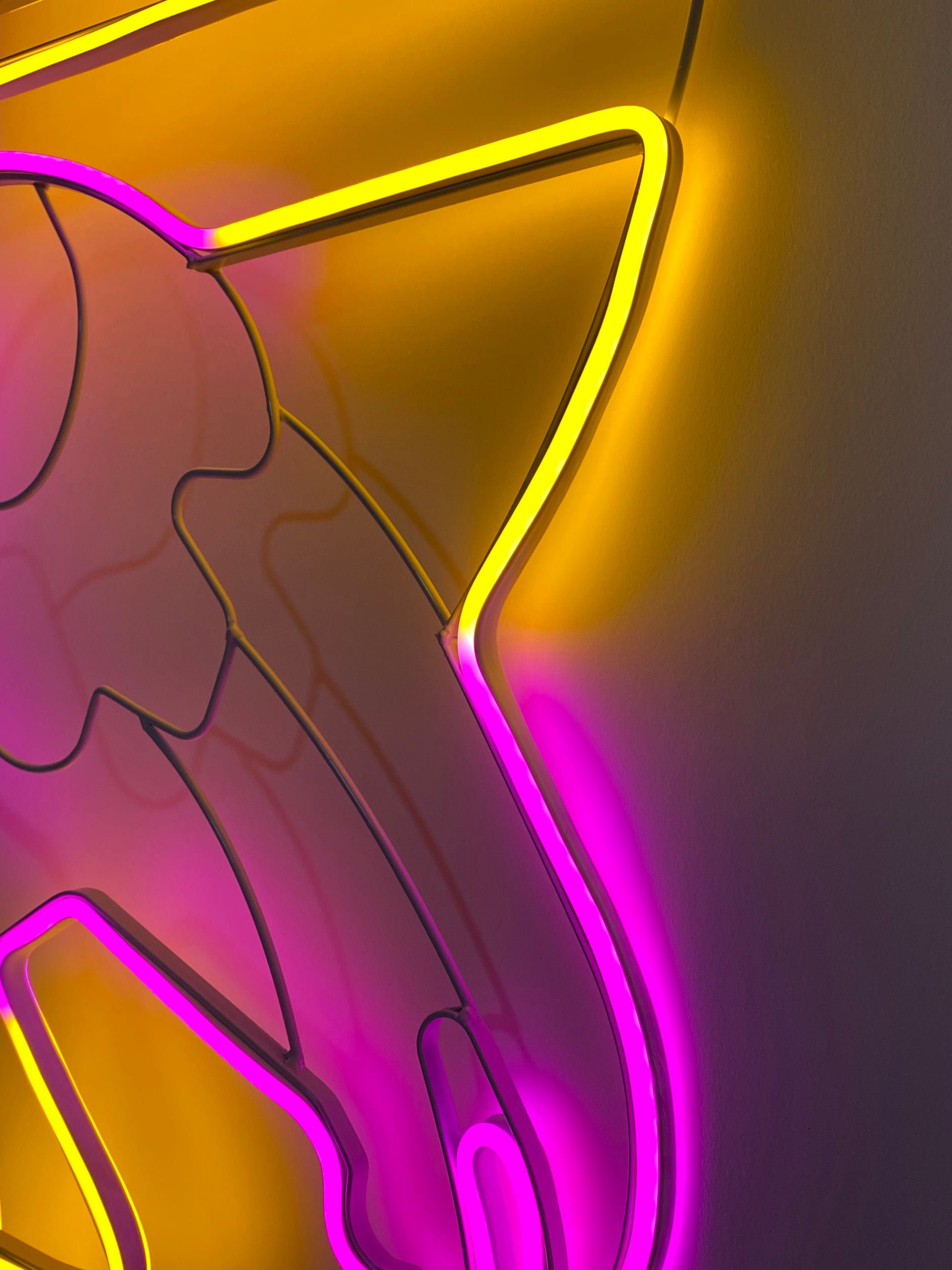 80s Miami flamingo sunset neon decor